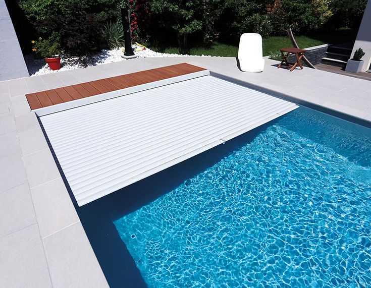 Couverture piscine automatique